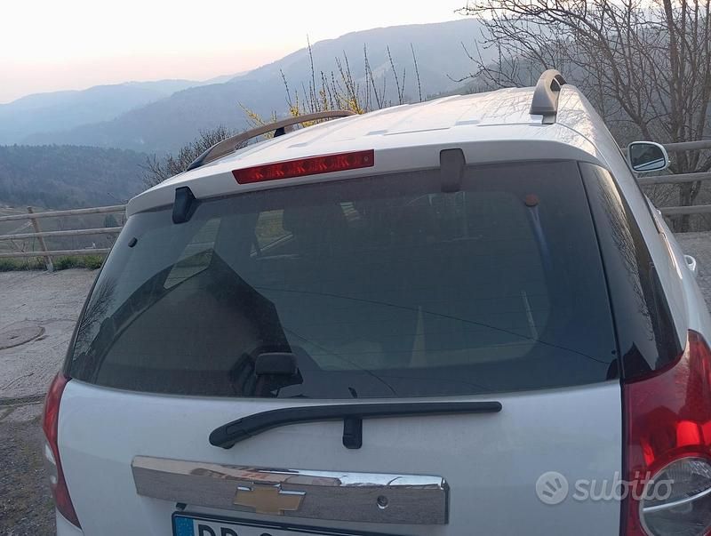 Usata Chevrolet Captiva 184 CV (135 kW) 2008 Bianco SUV