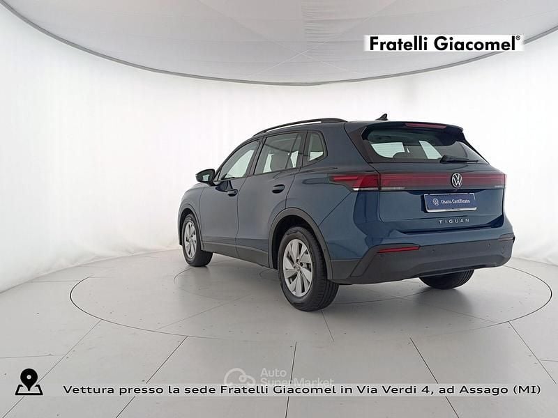 Usata VW Tiguan Life 150 CV (110 kW) 2025 Nightshade blue metallizzato SUV