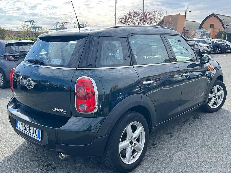 Usata Mini Countryman 111 CV (81 kW) 2013 Verde SUV