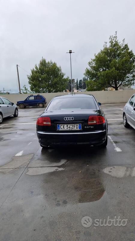 Usato 2005 Audi A8 3.0 Diesel 233 CV (7.500 €)