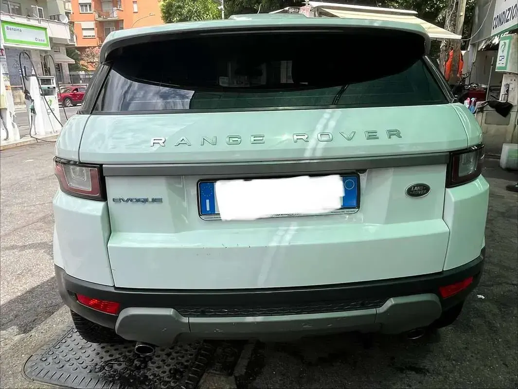 Usata Land Rover Range Rover evoque Pure 150 CV (110 kW) 2017 Bianco SUV