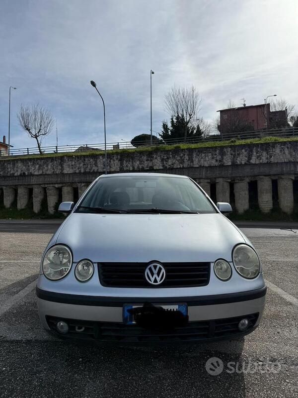 Usata VW Polo 75 CV (55 kW) 2002 Grigio Utilitaria