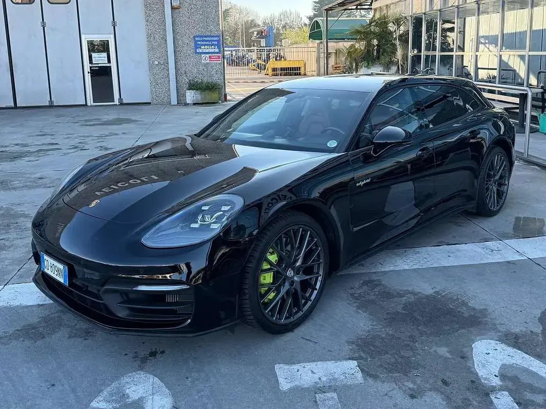 Usata Porsche Panamera 4 Sport Turismo 330 CV (242 kW) 2021 Nero Utilitaria