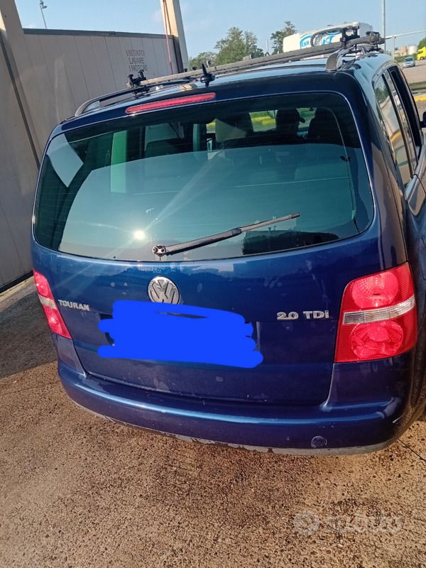 Käytetty VW Touran 105 HP (77 kW) 2007 Sininen Tila-auto
