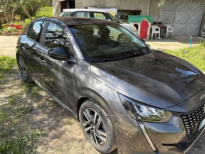 Usata Peugeot 208 S 75 CV (55 kW) 2024 Utilitaria
