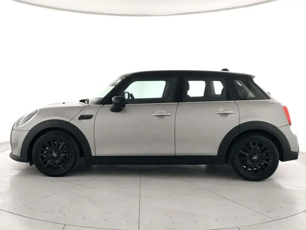 Usata Mini Cooper Classic 136 CV (100 kW) 2024 Argento Utilitaria