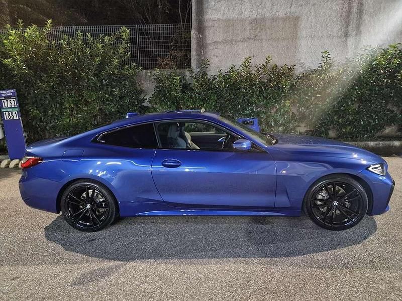 Usata BMW 420 M Sport 190 CV (139 kW) 2022 Blu/azzurro Coupé