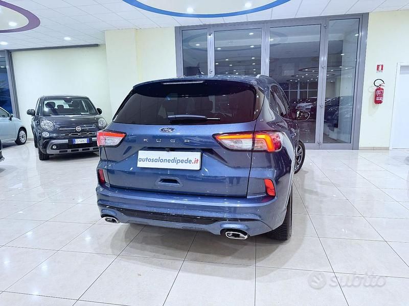 Usata Ford Kuga ST-Line X 120 CV (88 kW) 2024 Blu/azzurro SUV