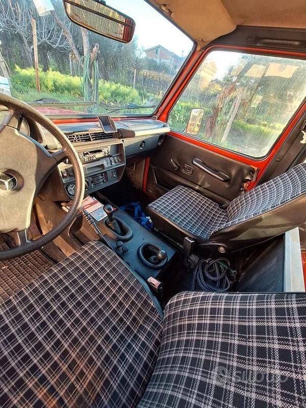 Usata Mercedes G300 88 CV (64 kW) 1983 Rosso SUV