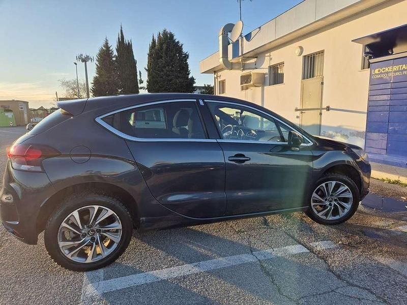 Usata Citroën DS4 So Chic 111 CV (81 kW) 2012 Blu/azzurro Utilitaria