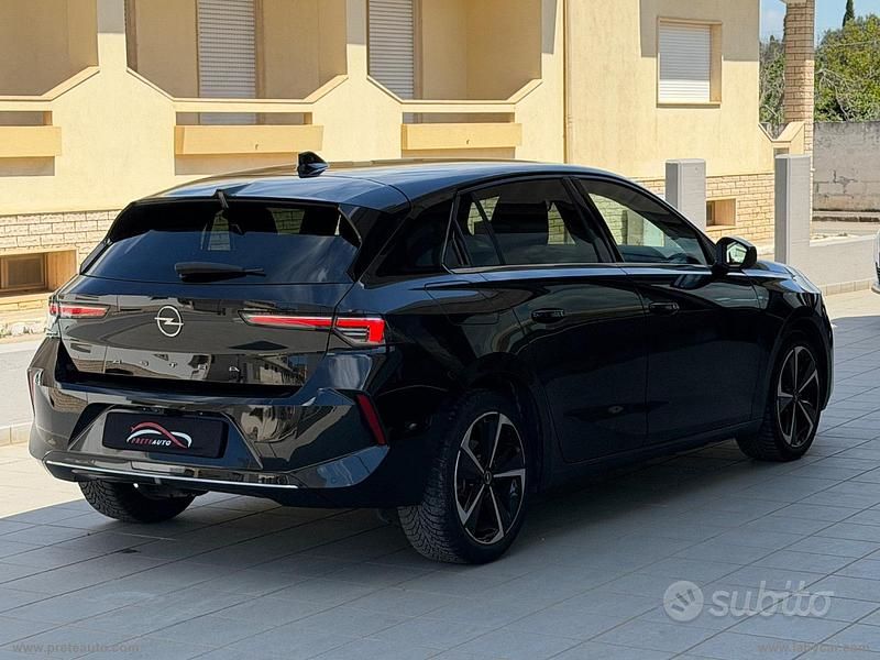 Gebraucht Opel Astra Elegance 131 PS (96 kW) 2023 Schwarz Kleinwagen