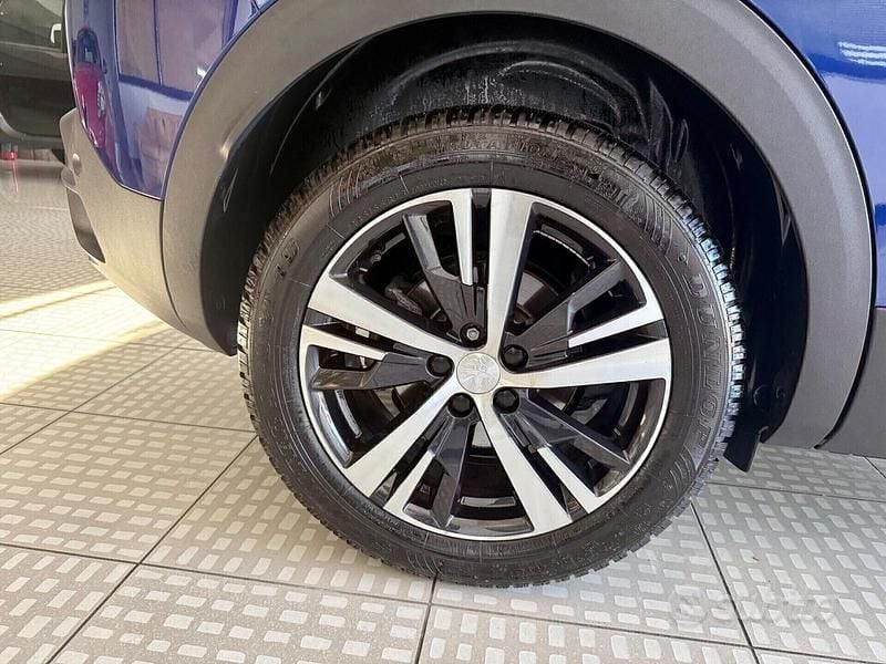 Usata Peugeot 3008 Allure 130 CV (95 kW) 2020 Blu SUV