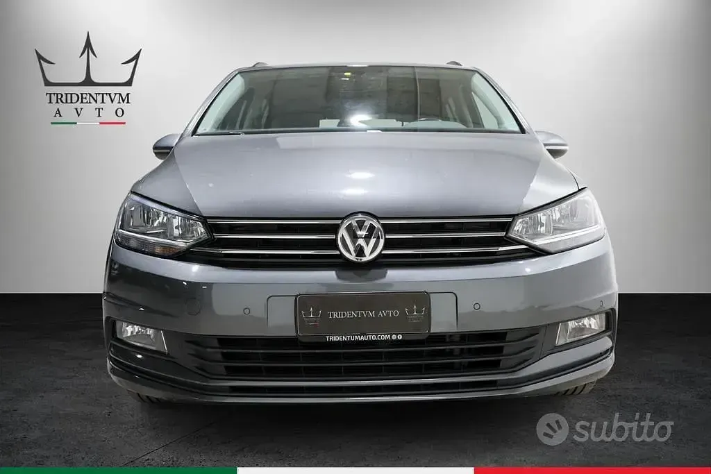 Usata VW Touran Business 110 CV (80 kW) 2016 Grigio Monovolume