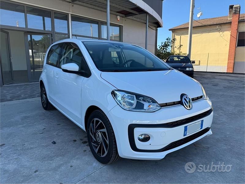 Usata VW up! Move 60 CV (44 kW) 2020 Bianco Utilitaria
