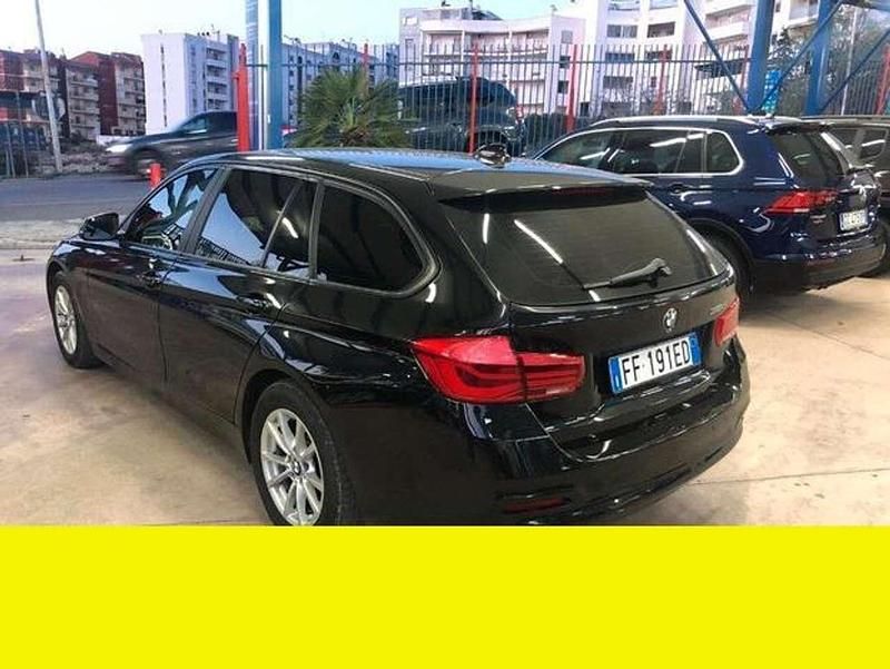Usata BMW 318 150 CV (110 kW) 2016 Nero Berlina