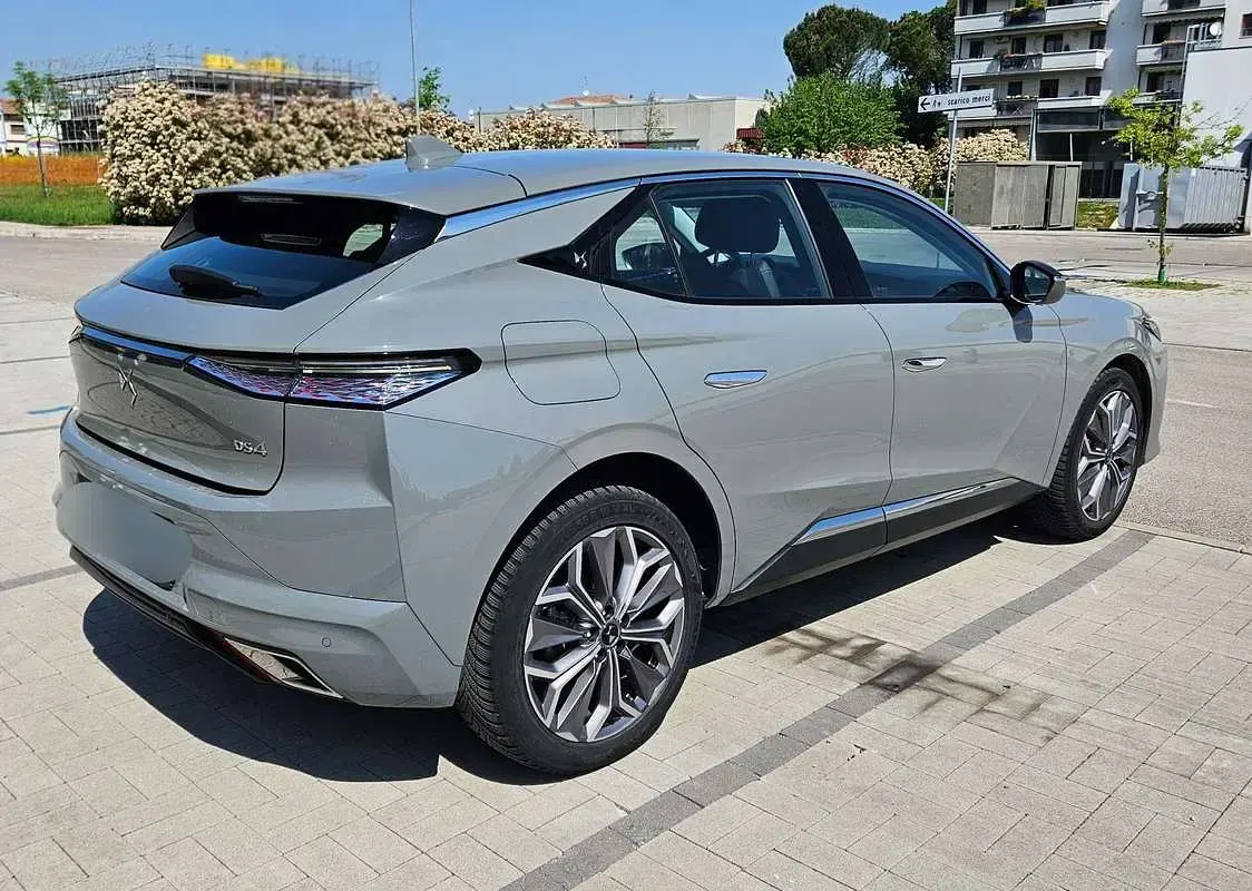 Usata DS Automobiles DS4 Trocadero 131 CV (96 kW) 2022 Grigio SUV