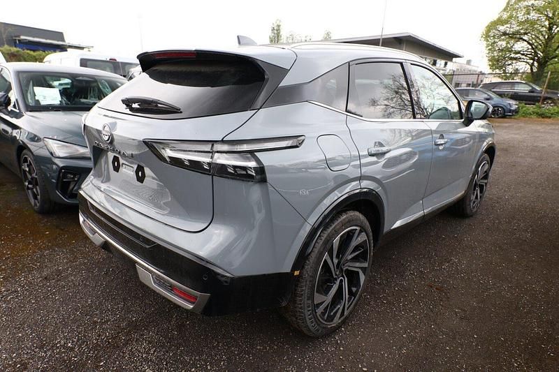 Nuova Nissan Qashqai Tekna+ 158 CV (116 kW) 2026 Grigio SUV
