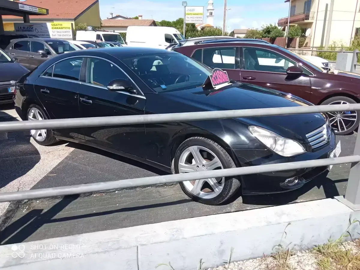 Usata Mercedes CLS320 224 CV (164 kW) 2007 Nero Coupé