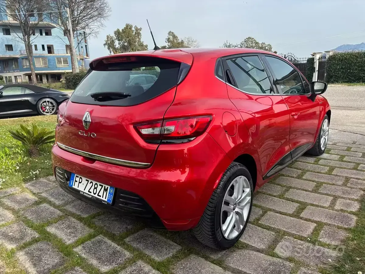 Usata Renault Clio IV 75 CV (55 kW) 2018 Rosso Berlina