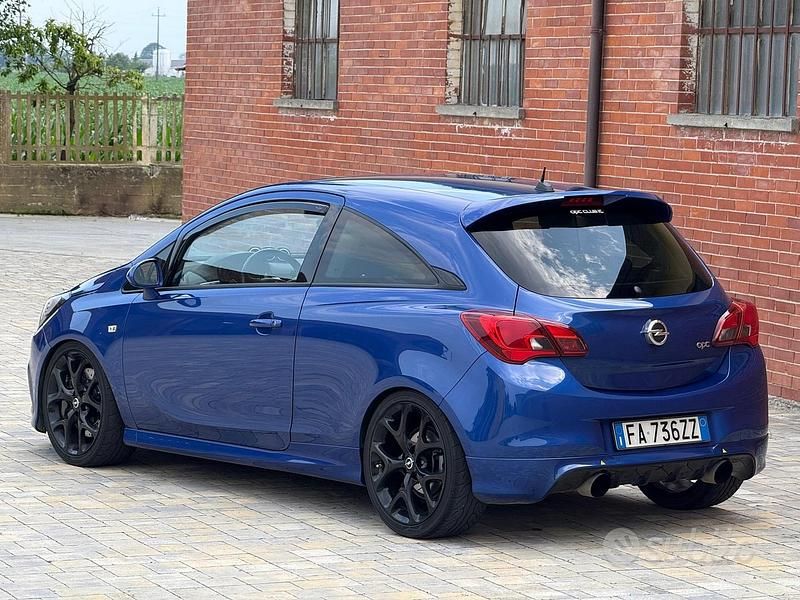 Usata Opel Corsa OPC 207 CV (152 kW) 2015 Blu Utilitaria