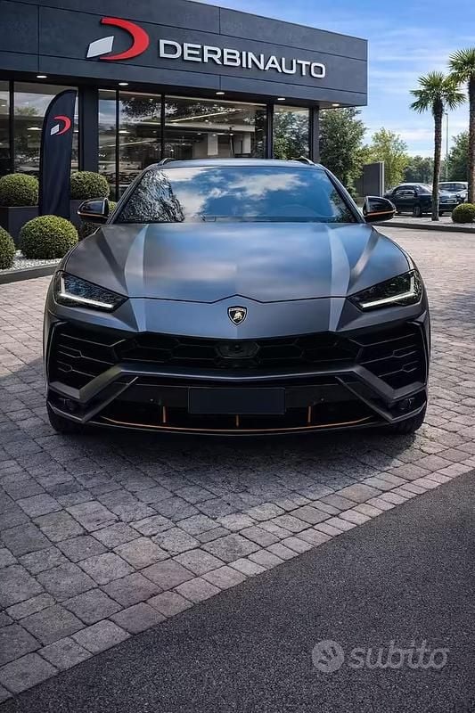 Usata Lamborghini Urus 649 CV (477 kW) 2019 Grigio SUV