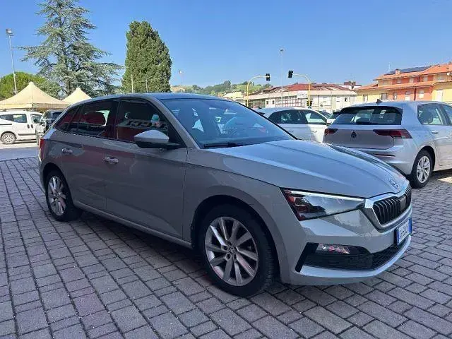 Usata Skoda Scala Style 89 CV (65 kW) 2022 Grigio Utilitaria