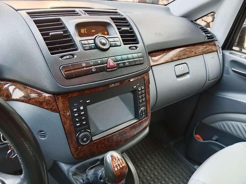 Usata Mercedes Viano 150 CV (110 kW) 2009 Monovolume