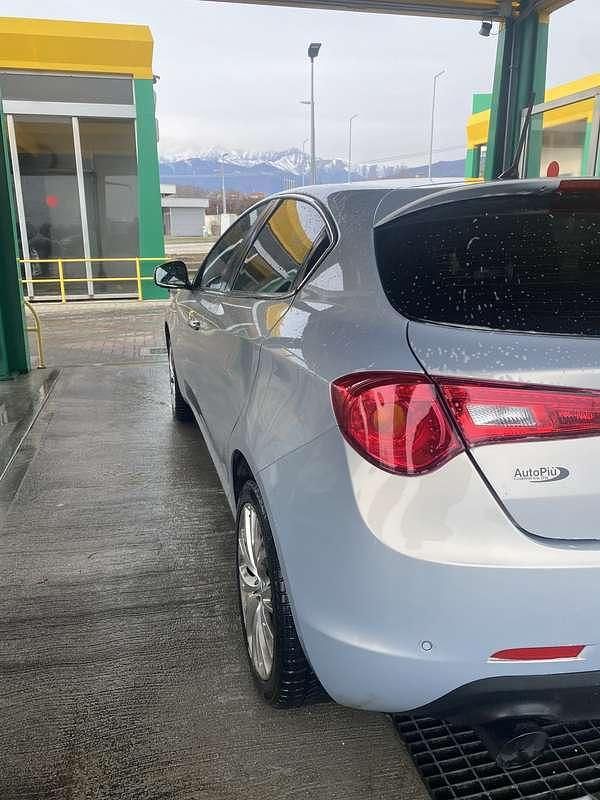 Usata Alfa Romeo Giulietta Distinctive 150 CV (110 kW) 2016 Utilitaria