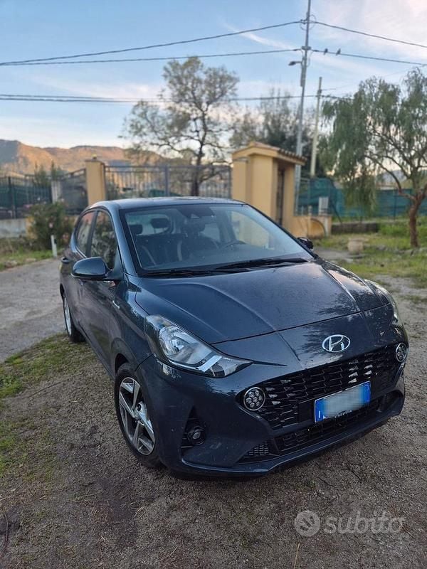 Usata Hyundai i10 2022 Blu Utilitaria