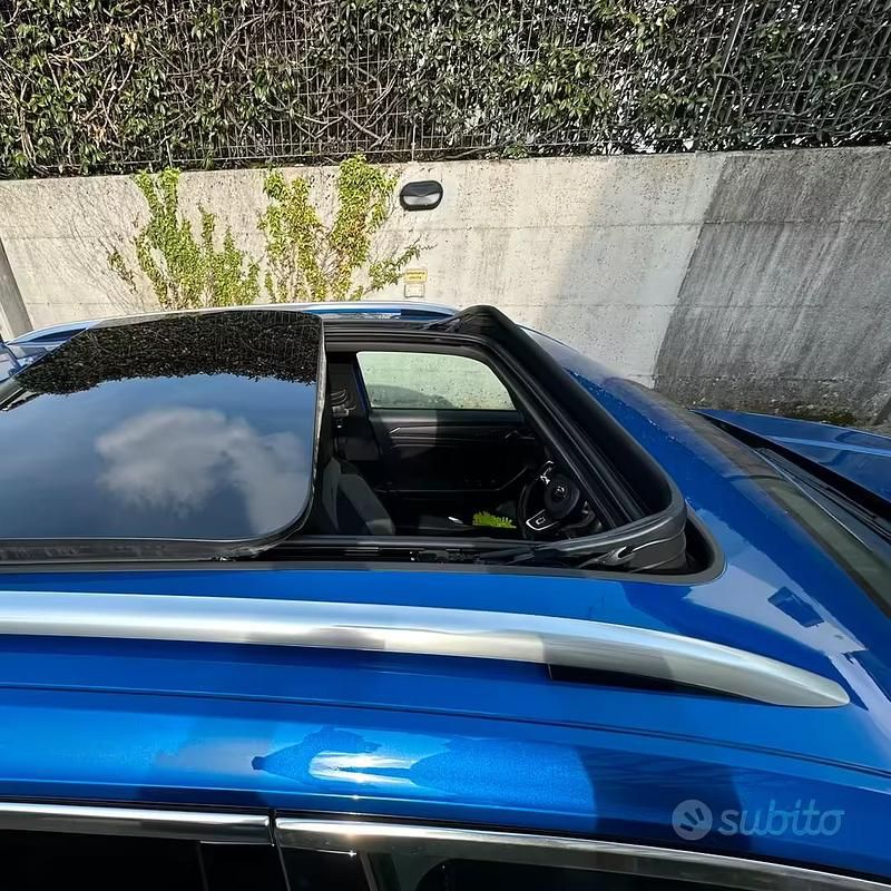 Usata VW T-Roc 150 CV (110 kW) 2021 Blu SUV