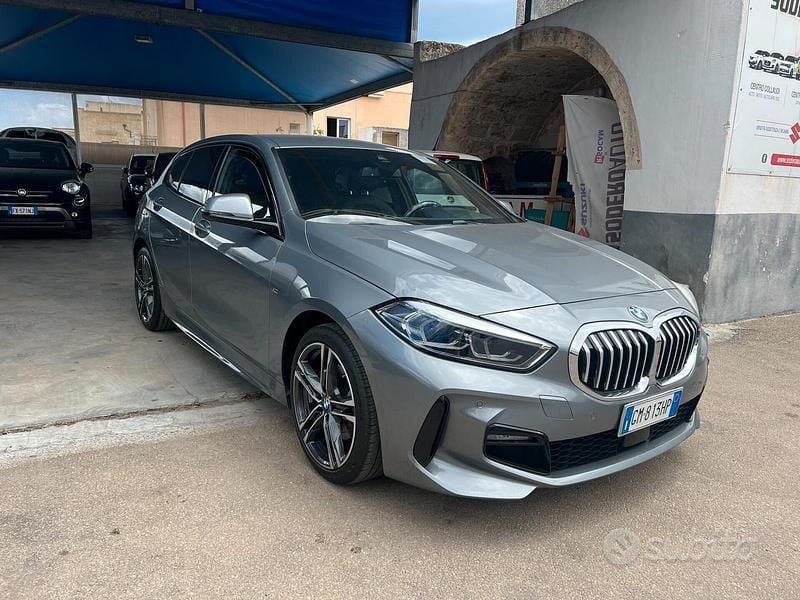 Usata BMW 116 M Sport 109 CV (80 kW) 2023 Grigio Utilitaria