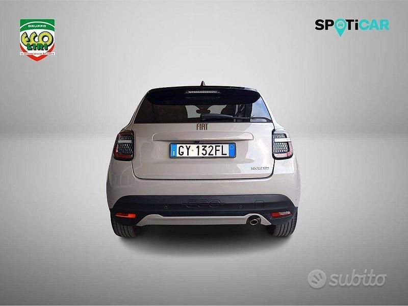 Usata Fiat 600 La Prima 101 CV (74 kW) 2025 Beige SUV