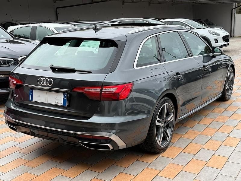 Usata Audi A4 S-Line 136 CV (100 kW) 2021 Grigio Station wagon