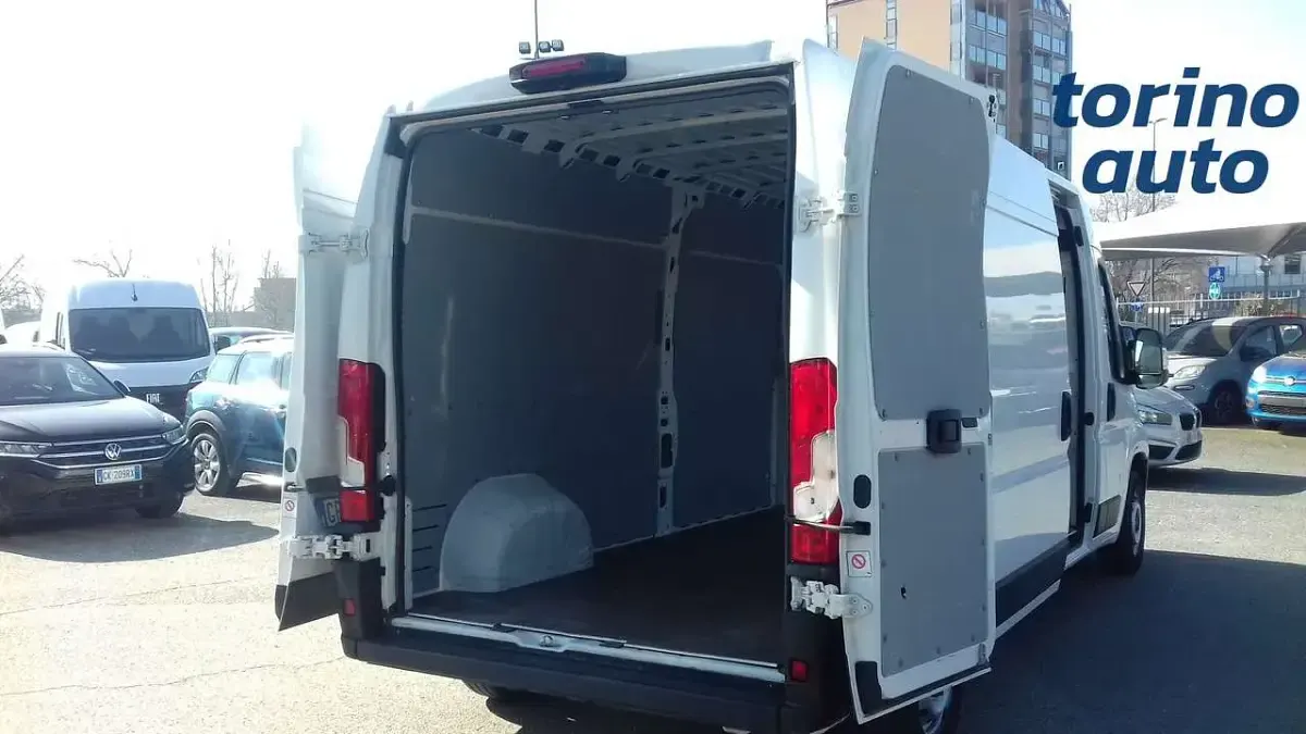 Usata Fiat Ducato 140 CV (102 kW) 2023 Bianco Furgone