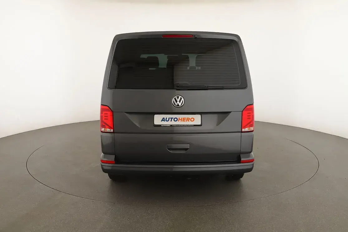 Usata VW Caravelle Comfortline 150 CV (110 kW) 2020 Grigio Furgone