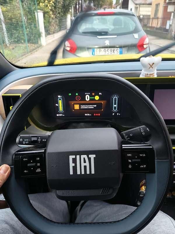 Usata Fiat Grande Panda La Prima 52 kW (72 CV) 2025 Utilitaria