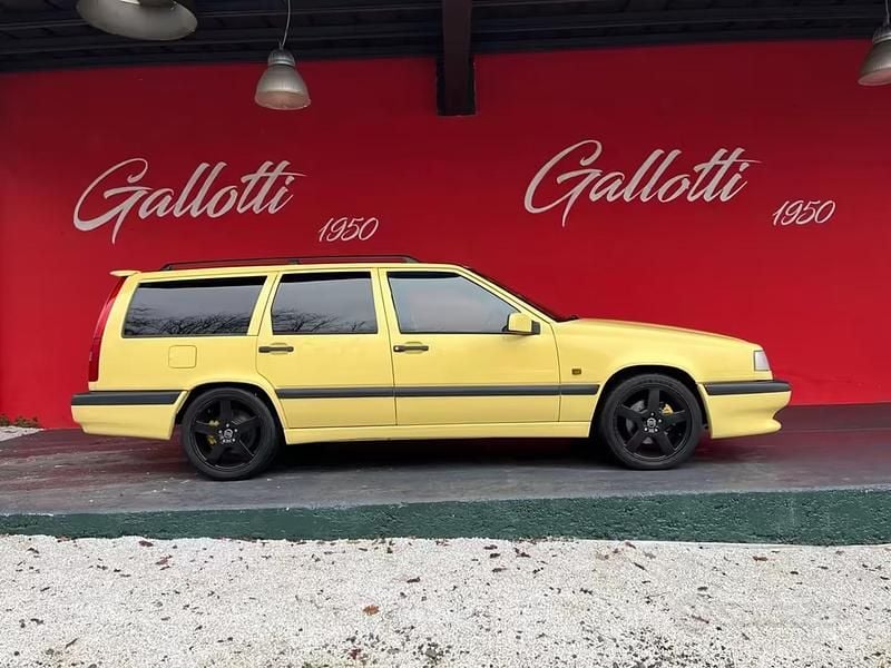 Usata Volvo 850 226 CV (166 kW) 1994 Giallo Station wagon