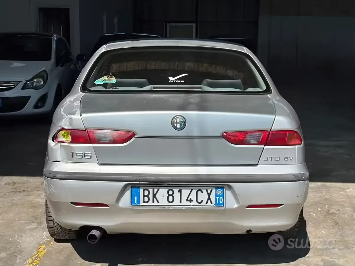 Usata Alfa Romeo 156 Progression 105 CV (77 kW) 2000 Grigio Berlina