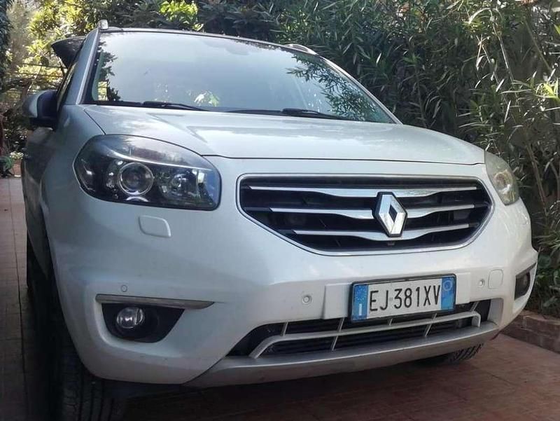 Usata Renault Koleos Luxe 150 CV (110 kW) 2012 Bianco SUV