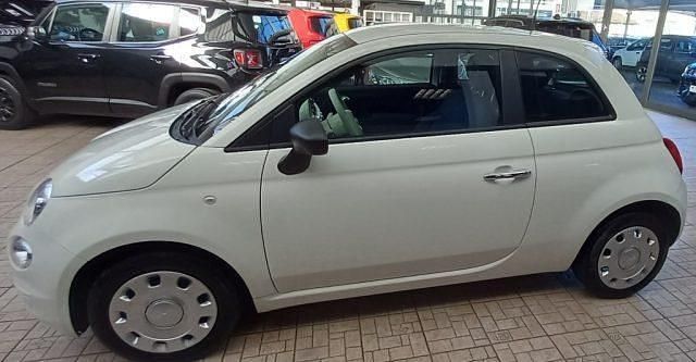 Begagnad Fiat 500 69 HK (50 kW) 2022 Vit Halvkombi