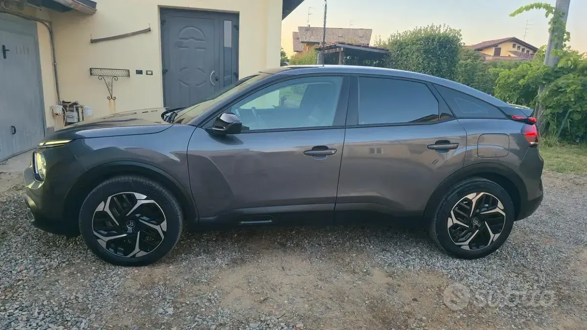 Usata Citroën C4 131 CV (96 kW) 2022 Grigio Berlina