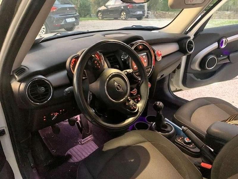 Usata Mini ONE 102 CV (75 kW) 2020 Bianco Utilitaria