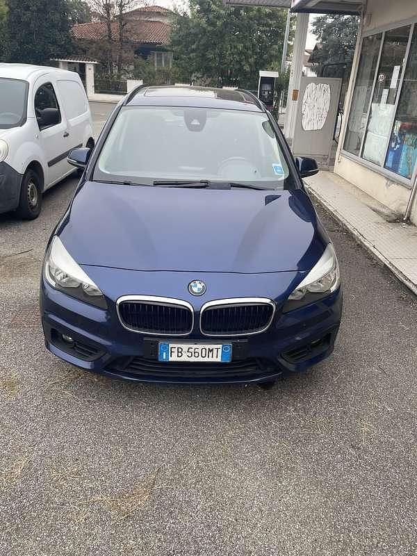 Usata 2015 BMW 218 Gran Tourer Sport Line Monovolume | 5000 € (Super prezzo) - Immagine 1/4