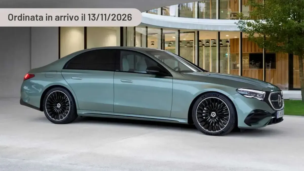 Usata Mercedes E200 Advanced 163 CV (119 kW) 2024 Argento Berlina