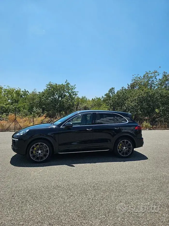 Usata Porsche Cayenne 250 CV (183 kW) 2016 Nero SUV