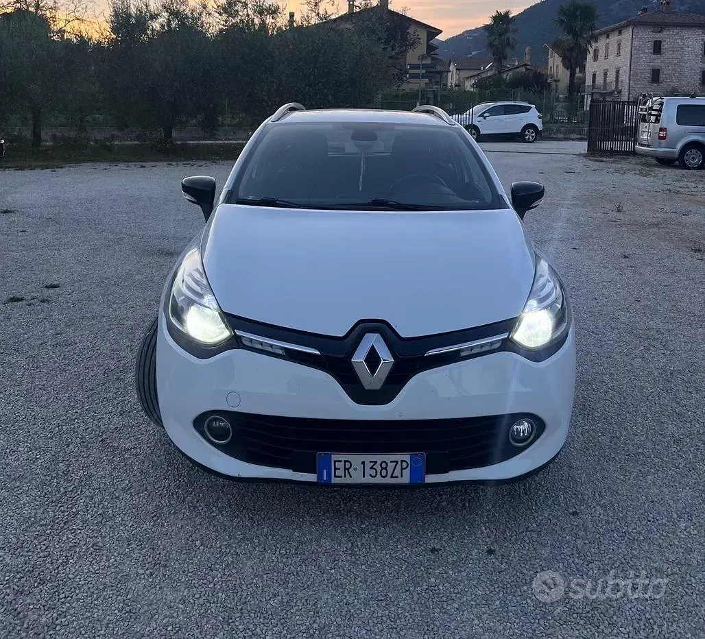 Usata Renault Clio 90 CV (66 kW) 2014 Bianco Station wagon