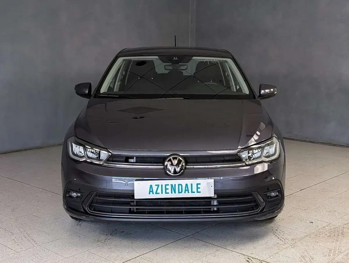 Usata VW Polo Life 95 CV (69 kW) 2025 Grigio Utilitaria