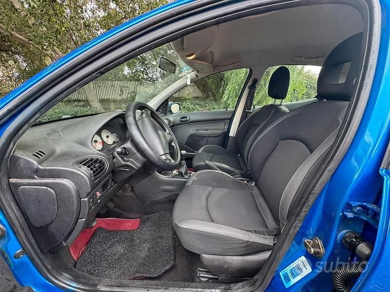 Usata Peugeot 206 68 CV (50 kW) 2006 Blu Utilitaria