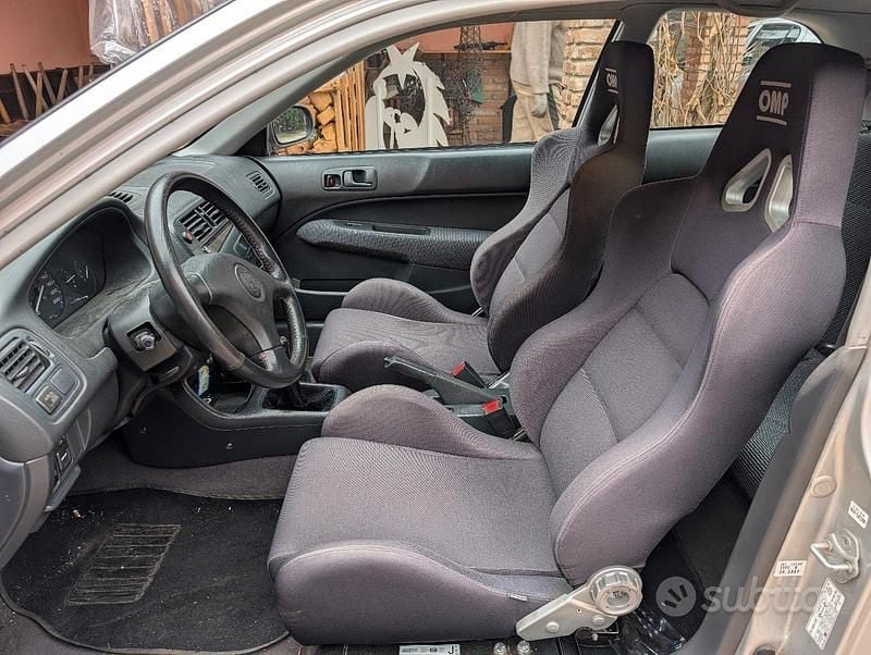 Usata Honda Civic 75 CV (55 kW) 1998 Bianco Utilitaria