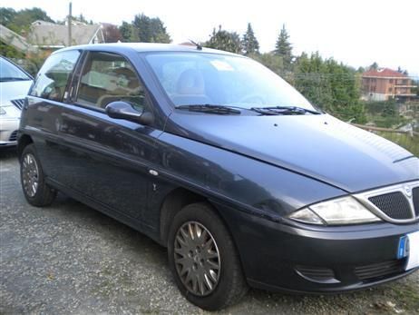Lancia ypsilon 2002